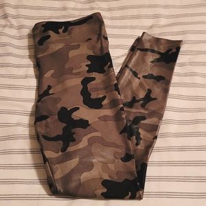 Koral Camo Legging
